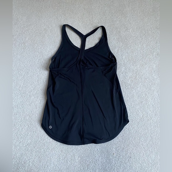 Lululemon Fast Lane Singlet Tank Top Size 8 in Black - Picture 9 of 10